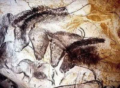 Lascaux painting of horses running
